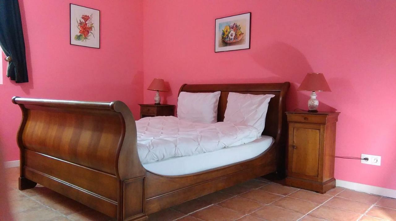 Bed and Breakfast Le Douitel Roncey Екстер'єр фото