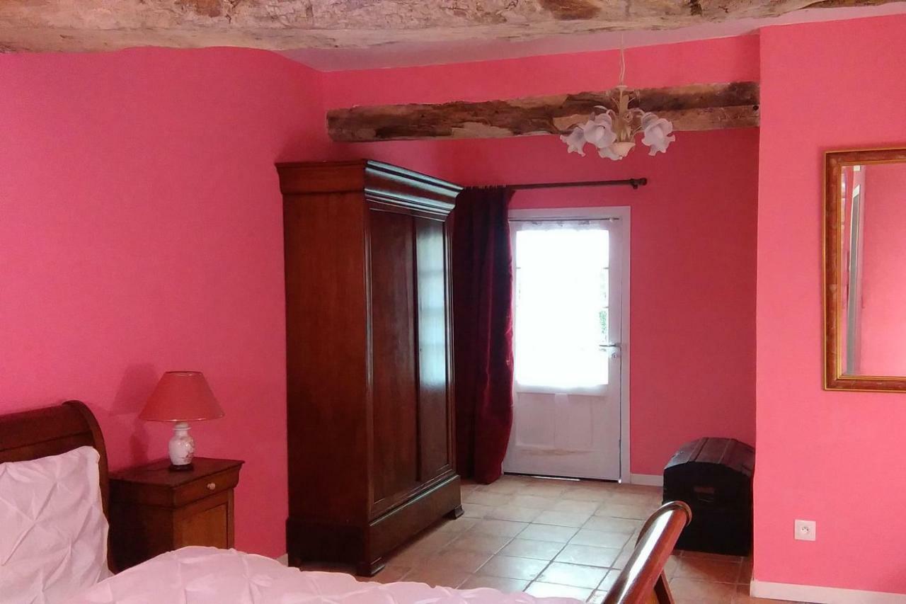 Bed and Breakfast Le Douitel Roncey Екстер'єр фото